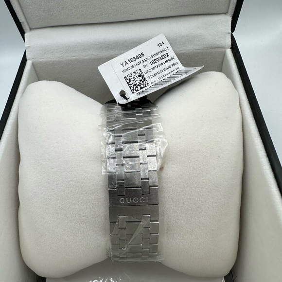 Gucci 25H 38mm Watch - Picture 9 of 11